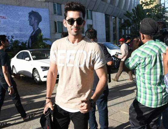 जस्ट‍िन बीबर के शो में पहुंचा बॉलीवुड, देखें किसने क्या पहना...