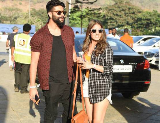 जस्ट‍िन बीबर के शो में पहुंचा बॉलीवुड, देखें किसने क्या पहना...