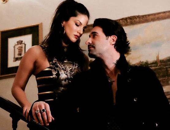 सनी लियोन के पति भी थे पोर्नस्टार, नहीं पसंद बीवी का INTIMATE होना