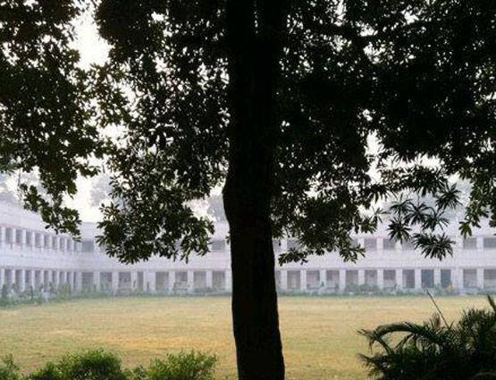 DU के टॉप 8 कॉलेज, जहां हर स्‍टूडेंट पढ़ने की चाहत रखता है...