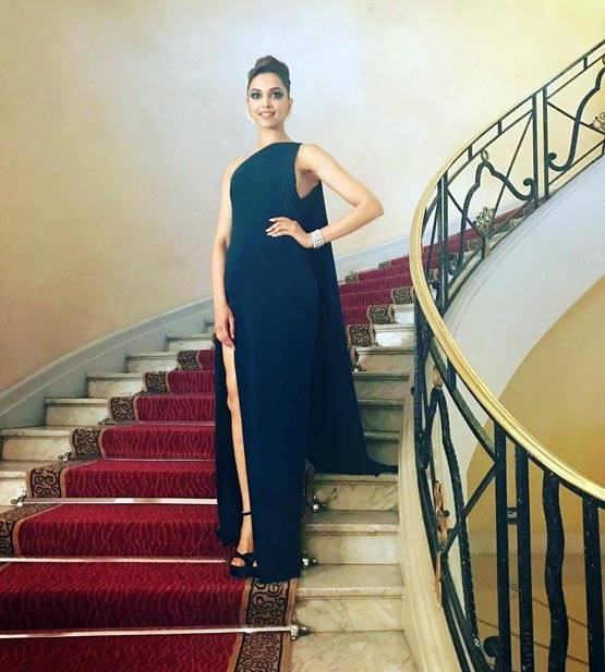 Cannes 2017: दूसरे दिन ग्रीन गाउन में दीपिका पादुकोण का बेस्ट लुक