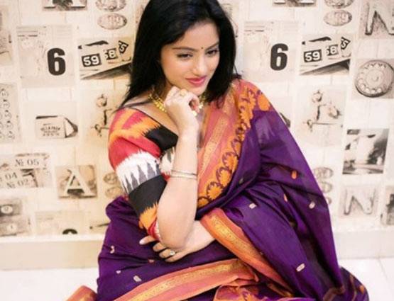 प्रेग्नेंसी टेस्ट पर चौंक गई थी 'संध्या बींदणी', अब बनीं मां