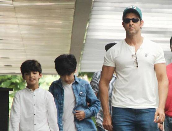 फिर नजर आए रितिक-सुजैन और बच्चे, राकेश रोशन भी थे साथ