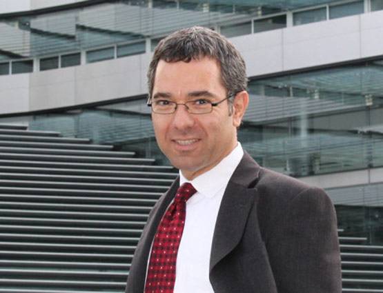 मानें या नहीं, 5 सालों में पेट्रोल मिल सकता है 30 रुपये प्रति लीटर