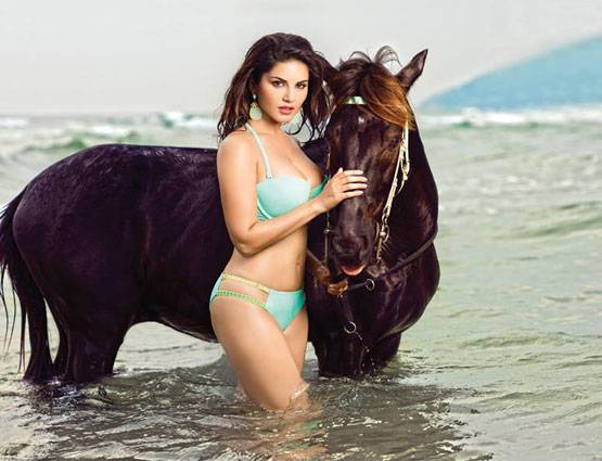 जब बिकिनी कैलेंडर के लिए सनी लियोनी ने कराया ऐसा फोटोशूट