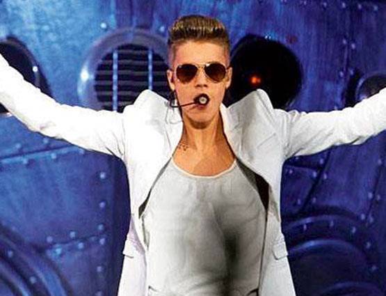 जस्ट‍िन बीबर की दौलत के आगे कहीं नहीं ठहरते भारतीय सितारे, जानें कितनी है प्रॉपर्टी