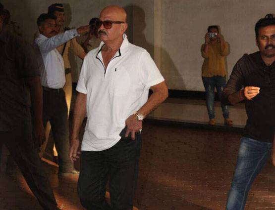 ऋषि कपूर के ट्वीट का असर, विनोद खन्ना की प्रार्थना सभा में पहुंचे सभी बड़े सितारे