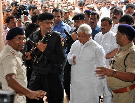 PHOTOS: लालू कभी थे बिहार के सबसे ताकतवर शख्स