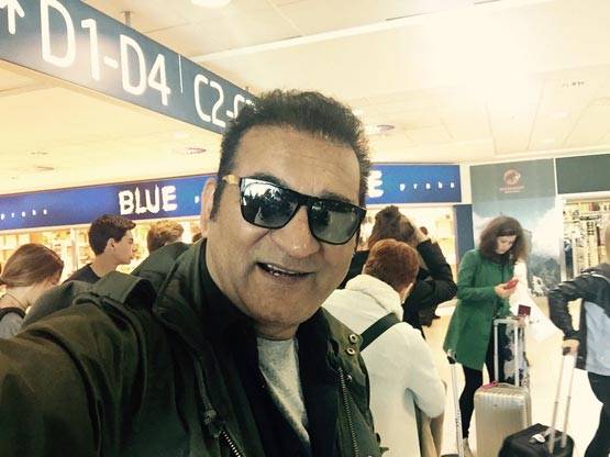 सिंगर अभिजीत कह रहे अपशब्द, किसी को बता रहे गे तो किसी को सेक्स वर्कर