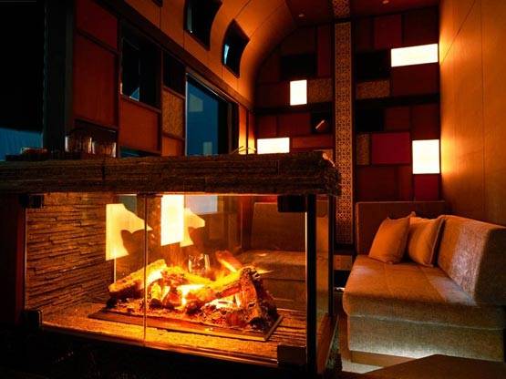 5 स्टार होटल जैसी है ये बुलेट ट्रेन, एक टिकट की कीमत साढे 6 लाख रुपये