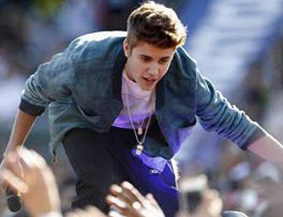 कनाडा का सोफा, 10 सेडान कार, ऐसी हैं जस्टिन बीबर की DEMANDS