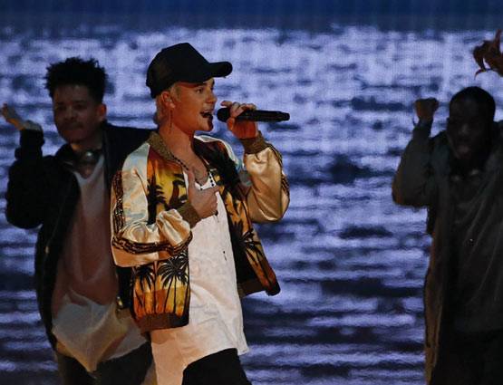 कनाडा का सोफा, 10 सेडान कार, ऐसी हैं जस्टिन बीबर की DEMANDS