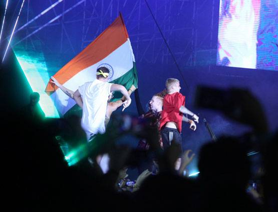 PHOTOS: कॉन्सर्ट में जस्टिन पर चढ़ा जोश, स्टेज पर दिखाया दंगल