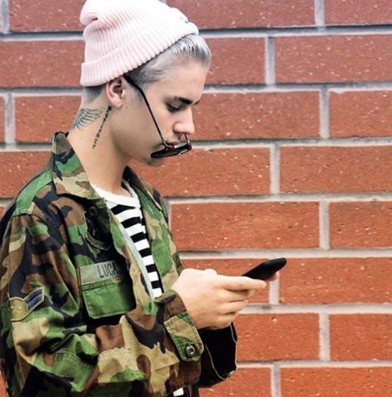 अपने देश कनाडा की आबादी से दोगुने हैं जस्टिन बीबर के फॉलोअर्स!