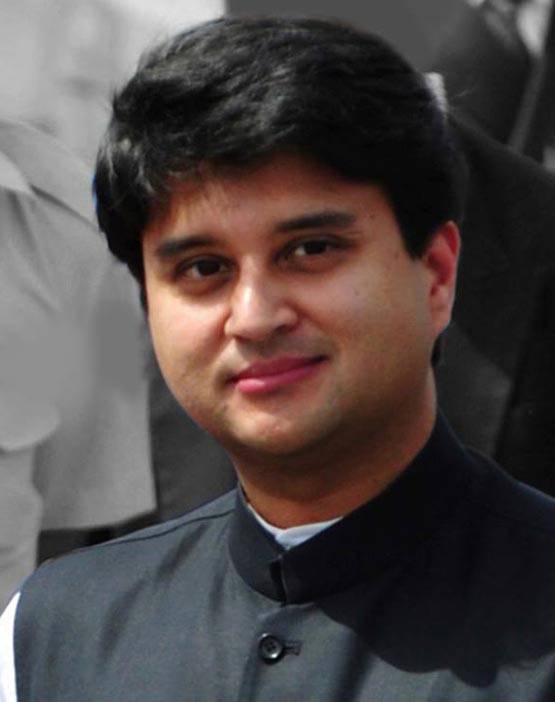 ये हैं ज्योतिरादित्य की पत्नी, राजघराने से रखती हैं ताल्लुक