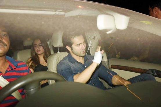 PHOTOS से सजा था करण का बर्थडे केक, पूरा बॉलीवुड पहुंचा पार्टी में