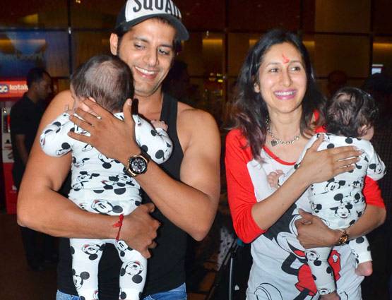 इंडिया आईं 'नागिन' के इस घर की जुड़वां बेटियां, मिला ग्रैंड वेलकम