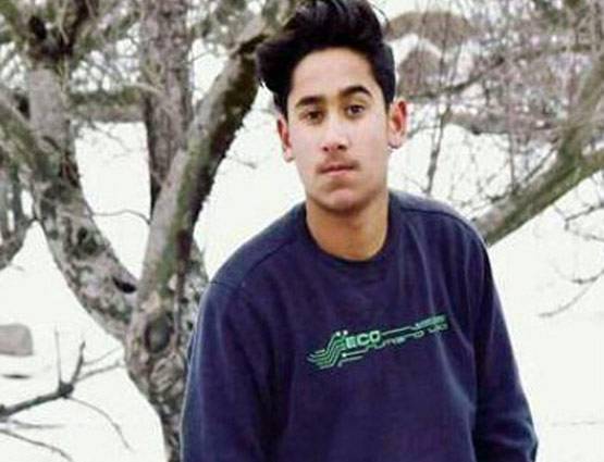 16 साल के कश्मीरी ने बना डाला अपना फेसबुक