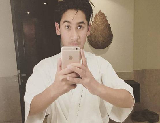 16 साल के कश्मीरी ने बना डाला अपना फेसबुक