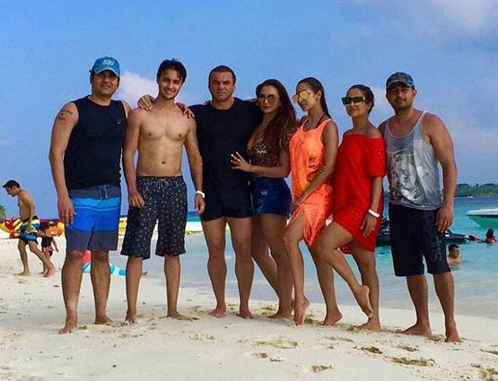 तलाक के बाद मलाइका ने सोशल मीडिया पर पोस्ट की नई फोटो