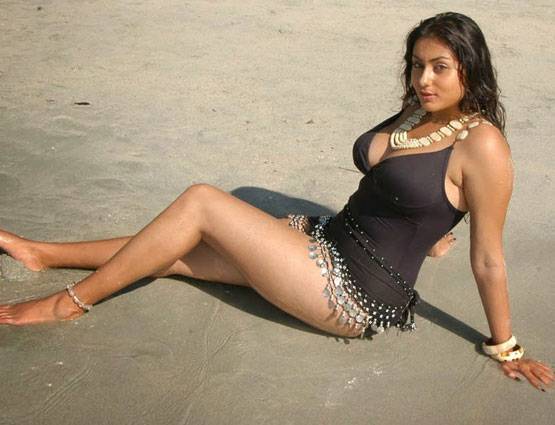 इस एक्ट्रेस ने सरेआम डायरेक्टर से मांगी थी किस, फैन ने किया था किडनैप