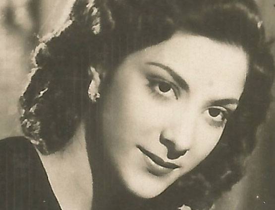 भेष बदलकर नरगिस को छेड़ते थे सुनील दत्त, ऐसी थी इनकी प्रेम कहानी