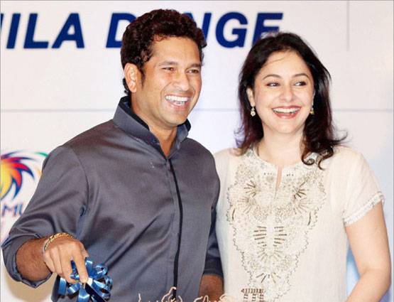 6 साल बड़ी लड़की से सचिन ने की शादी, पहली नजर में हुआ था प्यार