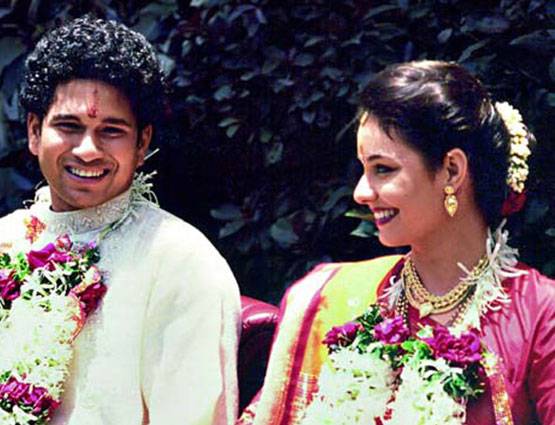 6 साल बड़ी लड़की से सचिन ने की शादी, पहली नजर में हुआ था प्यार