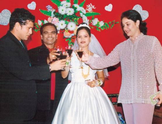 6 साल बड़ी लड़की से सचिन ने की शादी, पहली नजर में हुआ था प्यार