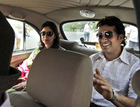 6 साल बड़ी लड़की से सचिन ने की शादी, पहली नजर में हुआ था प्यार