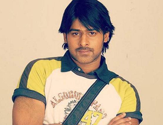 बचपन में ऐसे दिखते थे प्रभास, Photos में देखें उनका हटके अंदाज