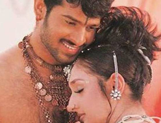 बचपन में ऐसे दिखते थे प्रभास, Photos में देखें उनका हटके अंदाज