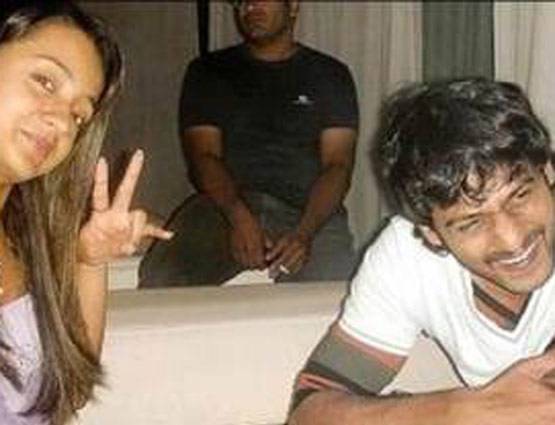 बचपन में ऐसे दिखते थे प्रभास, Photos में देखें उनका हटके अंदाज