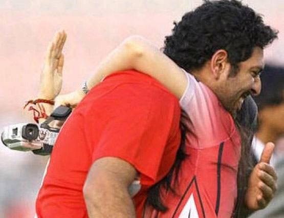 आईपीएल में प्रीति जिंटा के अलग-अलग अंदाज, युवराज को लगा चुकी हैं गले