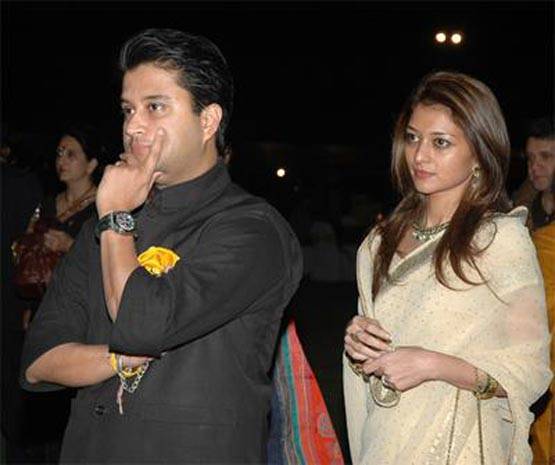 ये हैं ज्योतिरादित्य की पत्नी, राजघराने से रखती हैं ताल्लुक