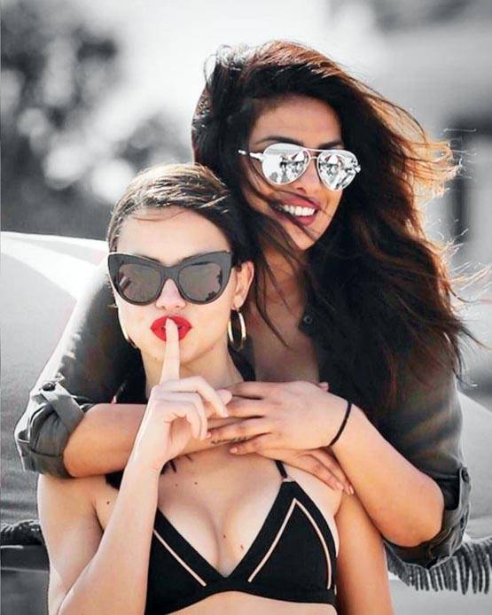 प्रियंका ने फिर पोस्ट की बिकिनी वाली फोटो, पूल में कर रही हैं RELAX