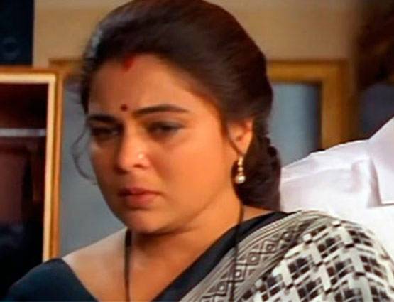 श्रीमान श्रीमति की 'कोकी' से सलमान की मां तक, याद रहेंगे रीमा के 10 रोल