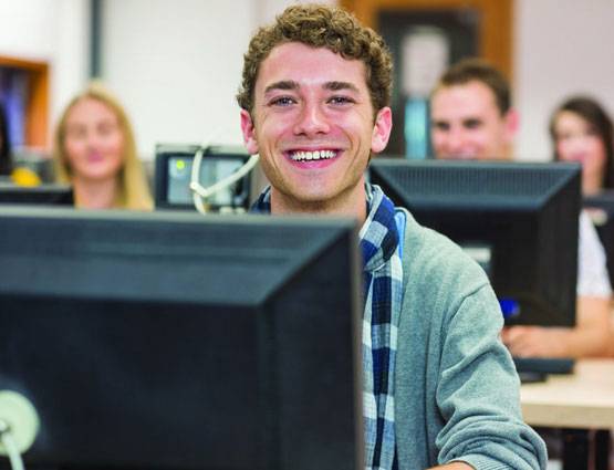 ARTS में भी आते हैं नंबर, रक्षा गोपाल ने किया साबित, हैं Career Option