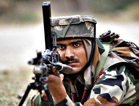 ARTS में भी आते हैं नंबर, रक्षा गोपाल ने किया साबित, हैं Career Option