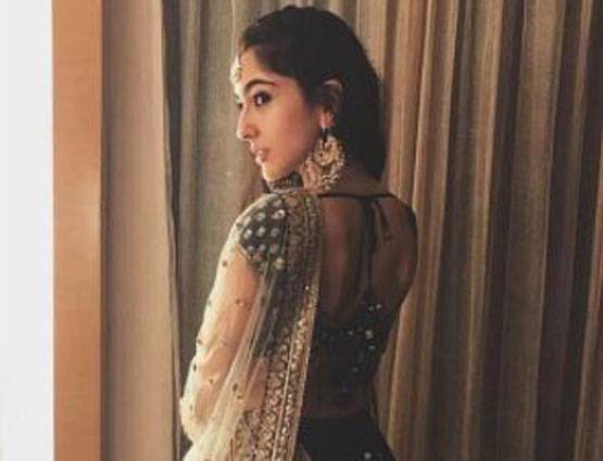 PHOTOS: राजकुमारी से कम नहीं है सैफ-करीना की बेटी सारा