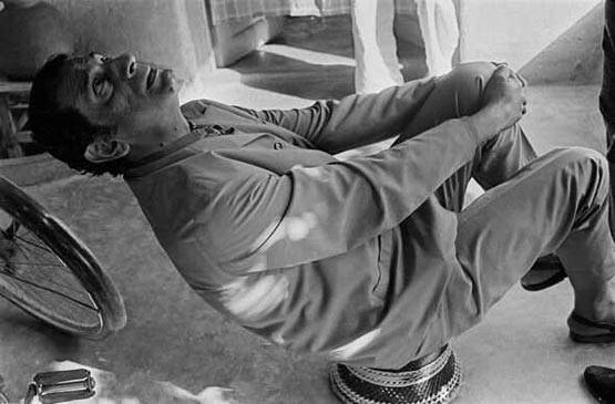 क्या वजह थी जो उम्र में बड़ी पत्नी से दो बार शादी की थी सत्यजीत रे ने