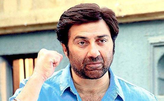 क्या अब 24 साल बाद अब खत्म होगी सनी देओल और शाहरुख खान की लड़ाई?