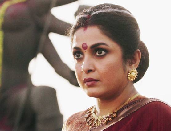 बाहुबली 2 के इस सीन को देखकर रो पड़ी शिवगामी, नहीं करना चाहती थी फिल्म