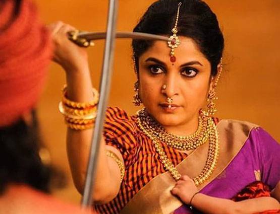 बाहुबली 2 के इस सीन को देखकर रो पड़ी शिवगामी, नहीं करना चाहती थी फिल्म