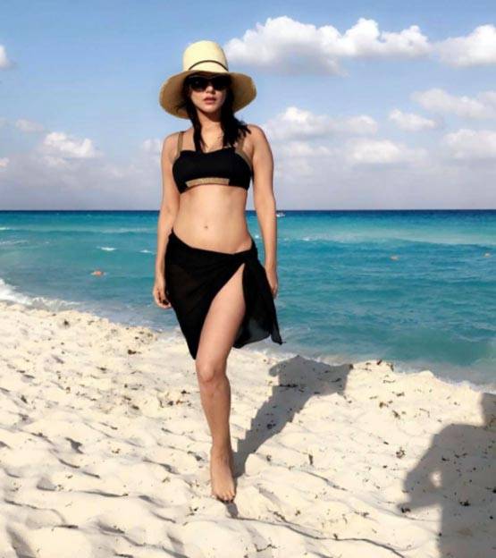 सिर्फ पति के साथ पोर्न फिल्में करती थी सनी, पहला प्यार नहीं हैं डेनियल