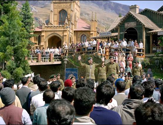 इन 10 तस्वीरों में सलमान की 'ट्यूबलाइट' की पूरी कहानी