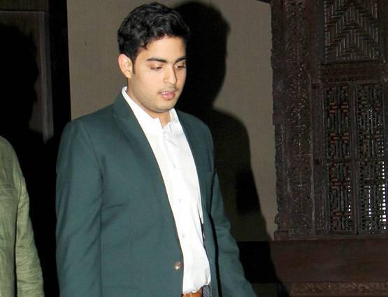 IPL के खत्म होते ही जहीर-सागरिका ने दी सगाई की पार्टी, देखें PHOTOS