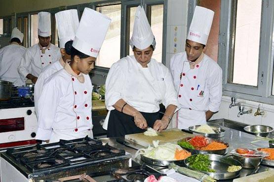 ये हैं वो 17 कोर्स, जिन्हें करने के बाद लाखों में होगी आपकी सैलरी