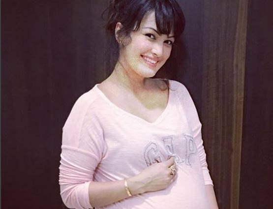 अक्षरा के नैतिक जल्द बनेंगे पापा, वाइफ ने इंस्टाग्राम पर दिखाया बेबी बंप