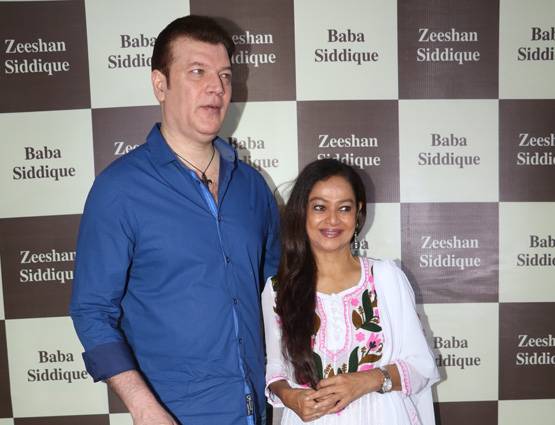 PHOTOS: बाबा सिद्दिकी की इफ्तार पार्टी में पहुंचे शाहरुख-सलमान संग ये सितारे